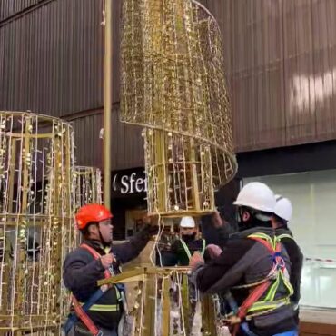 Albacete se prepara para el tradicional encendido de las luces de Navidad, un bo...