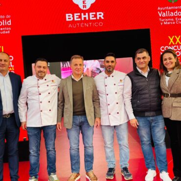 Albacete brilla en la cocina en miniatura

El alcalde de Albacete, Manuel Serra...