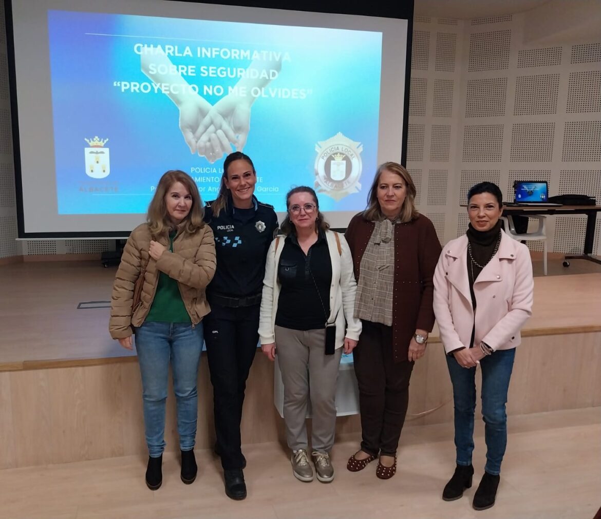 Prevención para mayores con cercanía y profesionalidad

La concejala de Mayores...