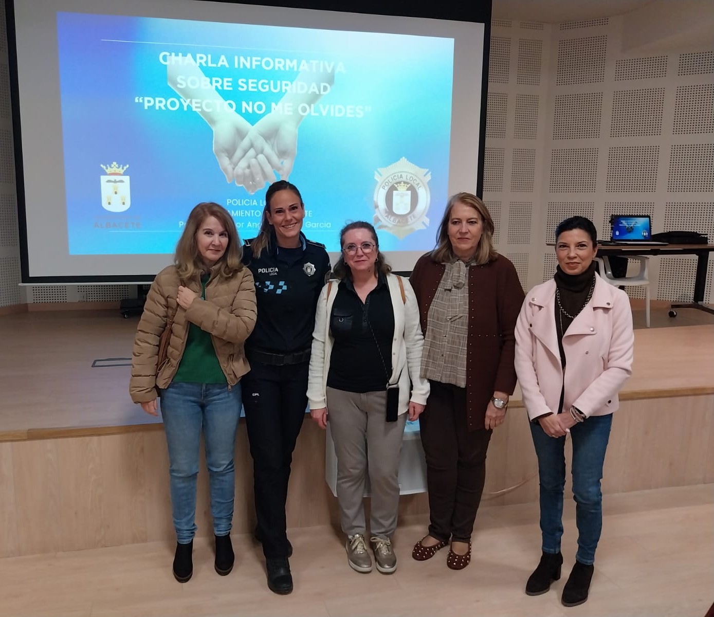 Prevención para mayores con cercanía y profesionalidad

La concejala de Mayores...