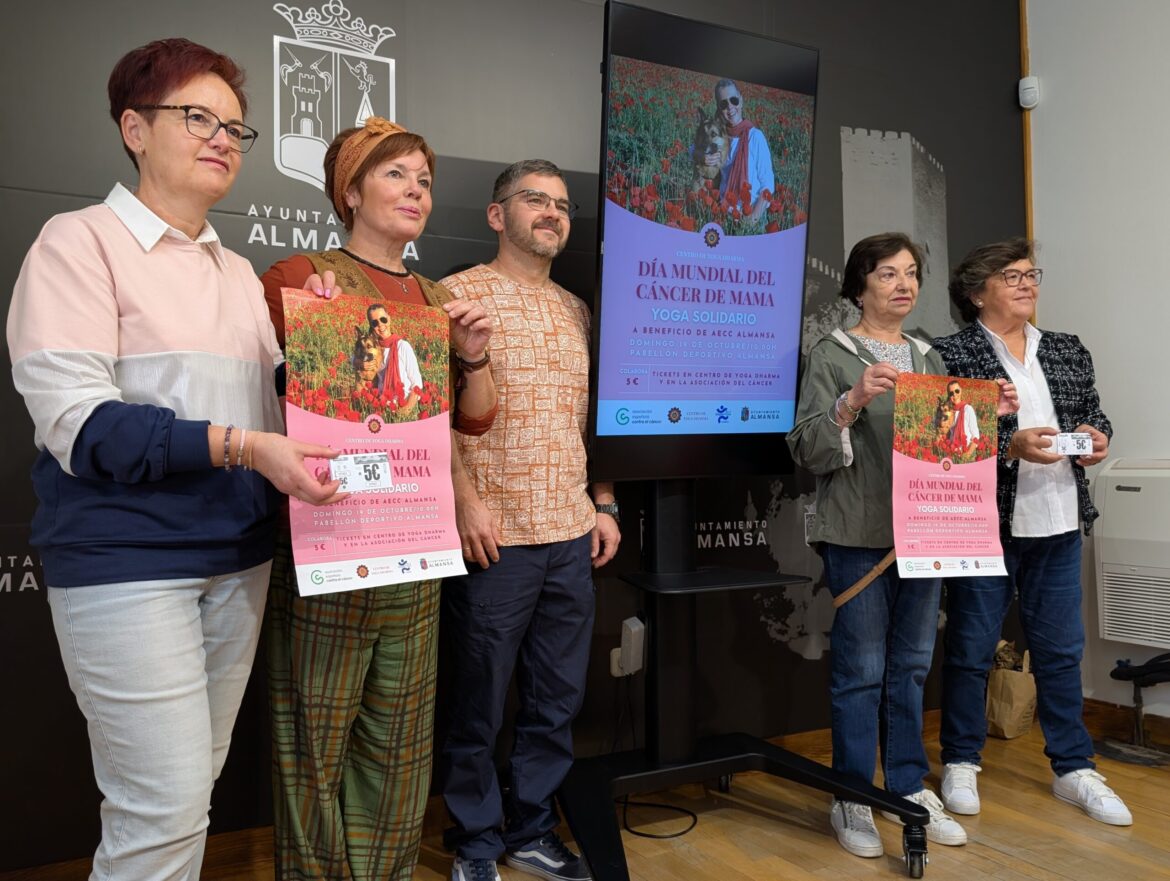 Almansa conmemora el Día Internacional del Cáncer de Mama con actividades solidarias y un yoga benéfico