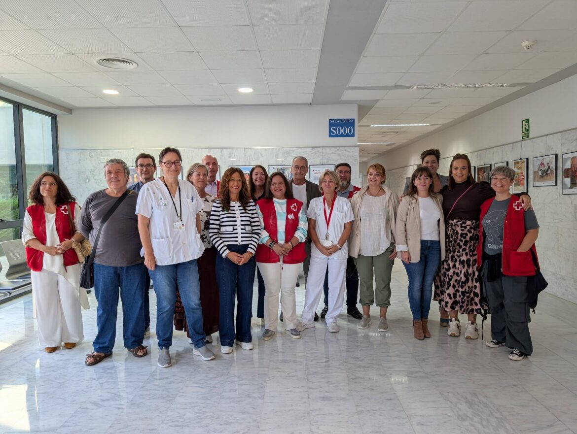 El Hospital General de Almansa acoge la exposición fotográfica “Tu objetivo, nuestro principio” en conmemoración del centenario de Cruz Roja