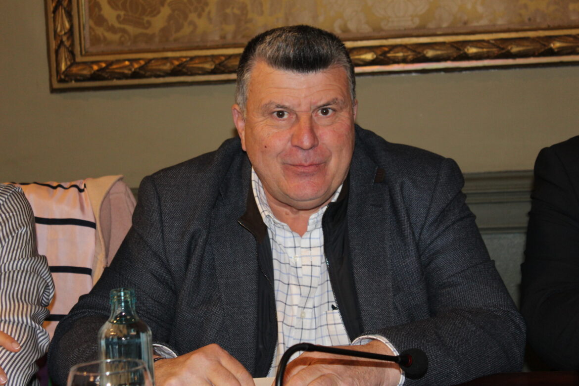 Antonio Serrano, portavoz del Grupo Popular en la Diputación de Albacete, ha pue...