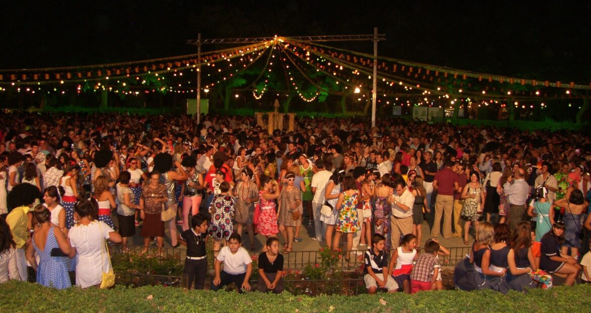 La Peña los Canuthi presenta en Benidorm “El Mayor Guateque del Mundo” - SURCO CLM, Diario digital