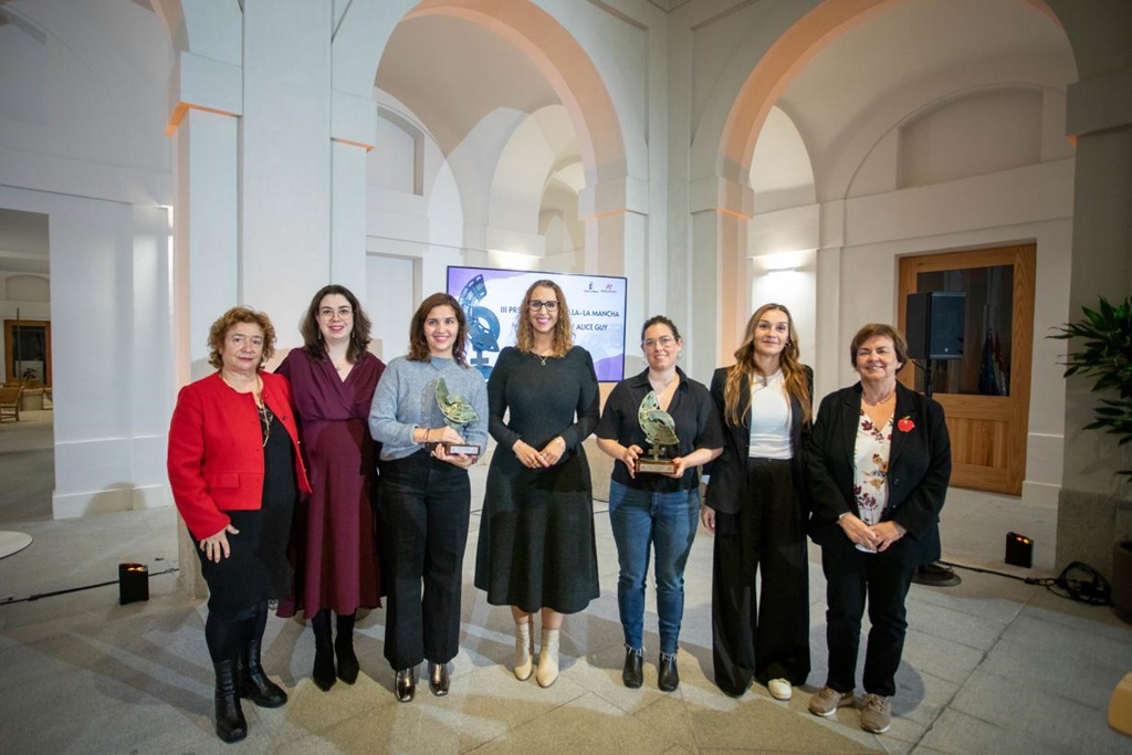 Castilla-La Mancha entrega los Premios Mujeres en el Cine ‘Alice Guy’ para reconocer a mujeres guionistas - SURCO CLM, Diario digital