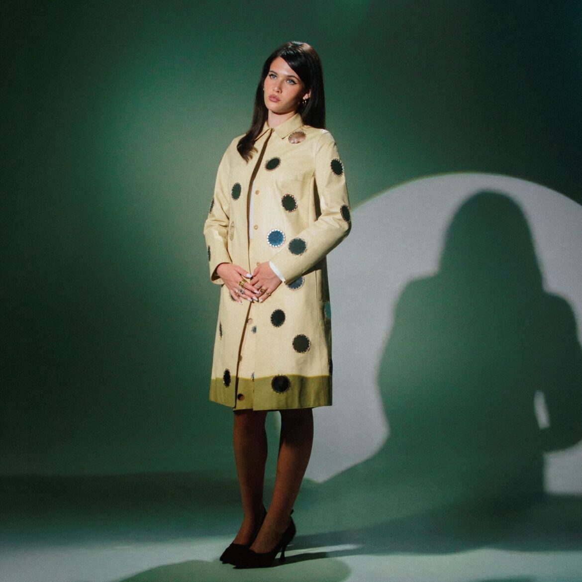 Die On This Hill        
        
                                                            SIENNA SPIRO                    
        
            
                
                    
                                                                                    UNIVERSAL MUSIC SPAIN, SL.