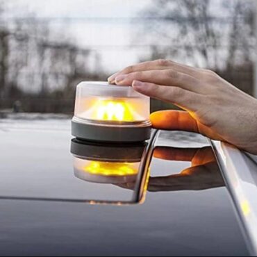 En 2026 será obligatorio llevar el dispositivo V16 en tu vehículo.
Habrá que lle...