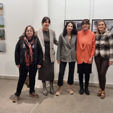 El Museo Municipal de Valdepeñas acoge la exposición ‘Mujeres en el arte: XI Premios Amalia Avia’ - SURCO CLM, Diario digital