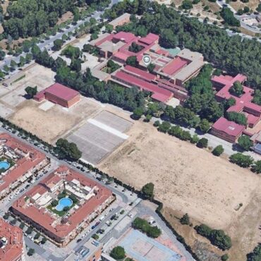 Nuevo campo de fútbol para seguir impulsando el deporte en Albacete.

El compro...