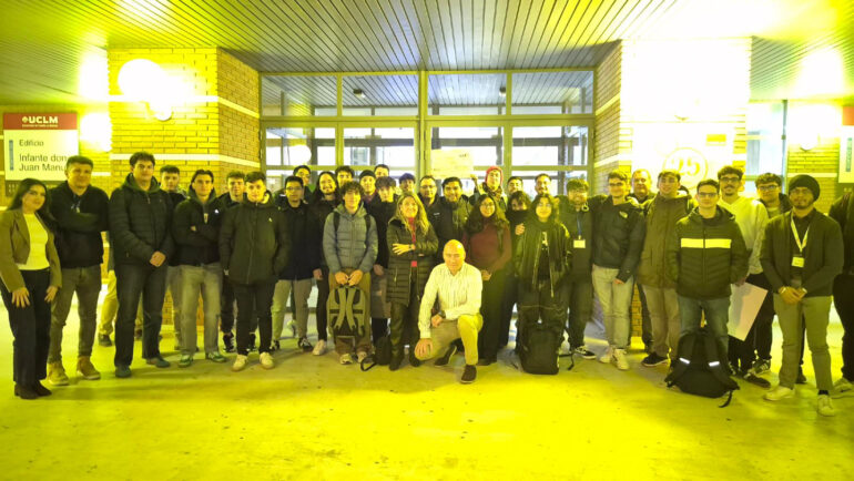 Jornada ‘Hack&Flag’ de ciberseguridad celebrada en la Escuela Superior de Ingen...