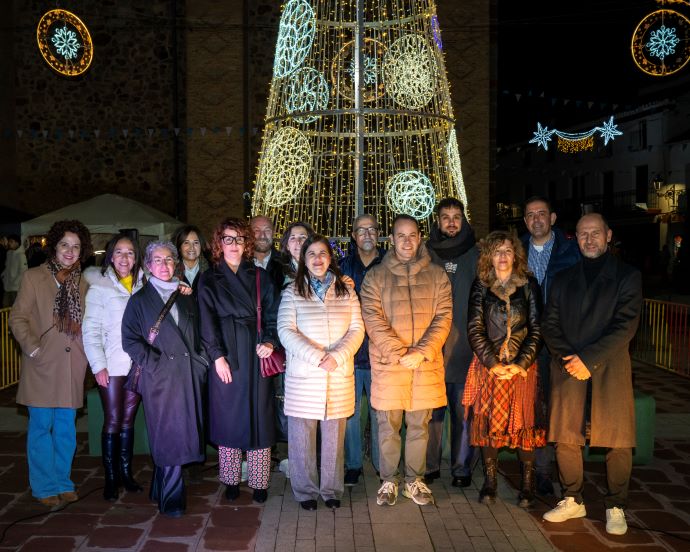 Herencia brilla aun más en estos días con un alumbrado que une tradición, innovación y diseño - SURCO CLM, Diario digital